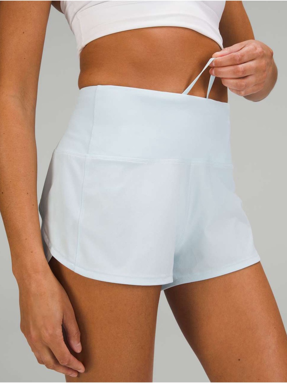 Lululemon Size 6 Speed Up High-Rise Lined Short 2.5"
Powder Blue